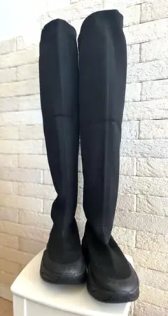 ブラックロングブーツ ニット厚底ソール