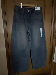 GU /バレルレッグジーンズ