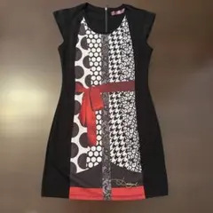 〓美品〓　Desigual パッチワーク風 半袖ワンピース　Mのサムネイル