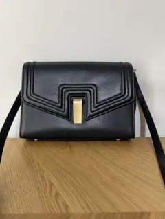 JOY GRYSON ブラックレザーショルダーバッグのサムネイル