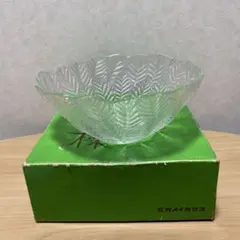 ガラスのボウル　カメイガラス 透明葉模様ボウル 昭和レトロ