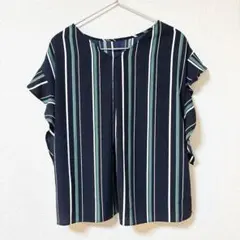 MICHEL KLEIN（ミッシェルクラン）ストライプ柄 フリルブラウスのサムネイル