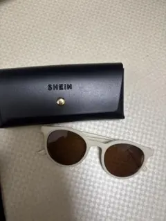 シーインサングラス