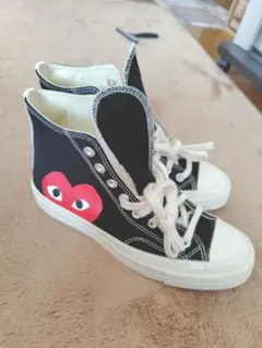 COMME des GARÇONS PLAY ブラック ハイカット スニーカーのサムネイル
