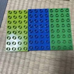 レゴ　デュプロ　土台　ブロック　4×8 3枚セット