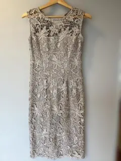 Laura Ashley ベージュ レースドレス