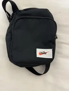 Nike ブラック ショルダーバッグ