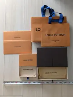 HERMESLOUIS VUITTON 箱紙袋 LOUIS VUITTON - ルイヴィトン 箱 紙袋 紐 手紙付きの通販 by