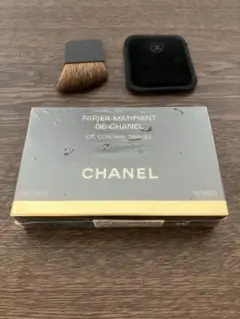 CHANEL シャネル　オイルコントロールティッシュ あぶらとり紙　メイクブラシのサムネイル