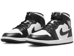 NIKE WMNS AIR JORDAN 1 MIDナイキエアジョーダン1パンダ