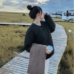 新品ノーカラーキルティングジャケット　黒