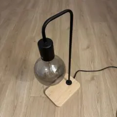 IKEA 卓上ライト