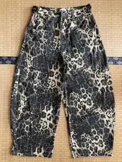 9090 デニムパンツ　ヒョウ柄