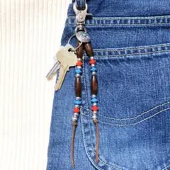 N124 【ビーズキーホルダー・赤×ターコイズ】アメリカ キーホルダー アメカジ