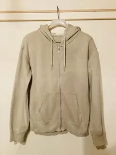 ジーユー　パーカー