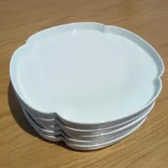 淡い水色の花型陶器皿 5枚セット