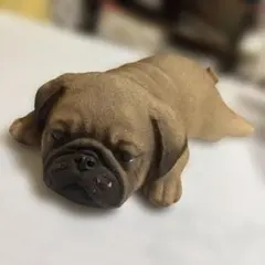 パグ 寝そべり 置物 オブジェ