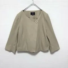23区 ベージュ ノーカラージャケット ショート丈 40 クロップド ボタン1つのサムネイル