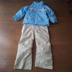 こども用　手袋付！スキーウェア 　150サイズ　新品　未使用　オンヨネ