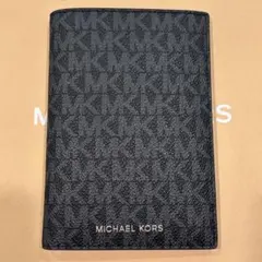 Michael Kors シグネチャー パスポートケース ブラック
