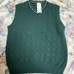 UNIQLOケーブルＶネックニットベスト　グリーン　メンズＭ　新品