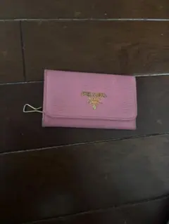 PRADA プラダ キーケース サフィアーノ ピンク レザー ロゴ 正規品