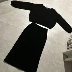 新品 ニットセットアップ Vネック クロップド