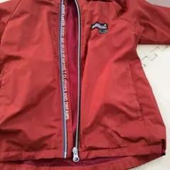 赤いメッシュウィンドブレーカー　130