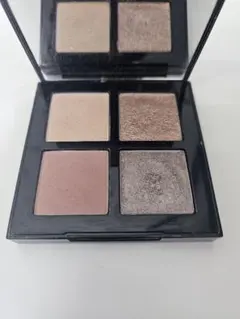 shu uemura アイスカルプト　ハナミグラッセ　アイシャドー