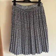 Vendredi フラワープリント Mサイズ プリーツスカート
