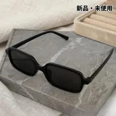 スクエアサングラス 黒 細め Y2K 韓国 メンズ レディース UVカット 軽量