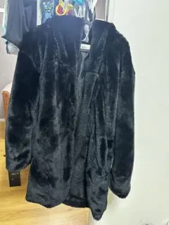 AZUL 黒 ファーコートのサムネイル