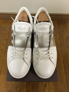 VALENTINO ホワイト/シルバー スニーカーのサムネイル