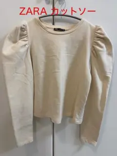 ZARA パフスリーブ カットソー オフホワイト