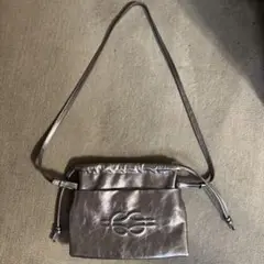 イアパピヨネ★シルバー 皮革 ショルダーバッグ