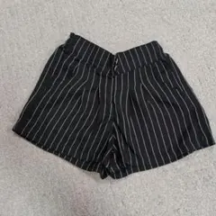 【新品 未使用 】黒 白 ストライプ ショートパンツ 160cm 卒業式