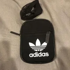 新品未使用adidasオリジナルスショルダーバッグ　黒