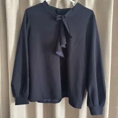 ブラウス　オフィスカジュアル
