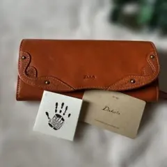 新品Dakota 長財布 イタリア製レザー ブラウン 花柄刻印 - メルカリ