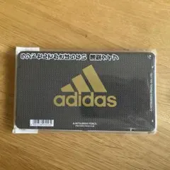 adidas 色鉛筆のサムネイル