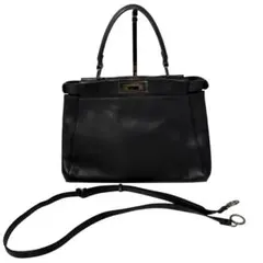 FENDI フェンディ　ピーカブー　黒　レザーハンドバッグ　ショルダー付き