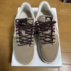 NIKE AIR JORDAN 1 LOW スニーカー