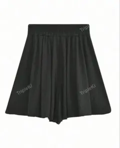 ブラック フレアスカート風ショートパンツ