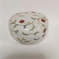 たち吉　花柄の白磁 菓子入れ 蓋付き