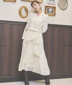 アンドクチュール ジャケットレイヤードプリーツワンピース アイボリー