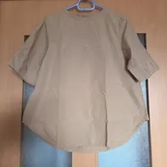 半袖トップス ベージュのサムネイル