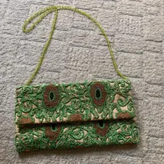 MOYNA ビーズクラッチバッグ