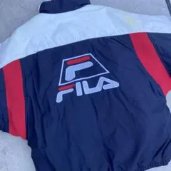 FILA フィラ　ダウンジャケット　アウター　ナイロン　　ジップアップ XL
