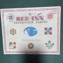 537. BEE-INN PATCHWORK PLATES