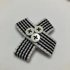 ファミリア　fdash ブローチ